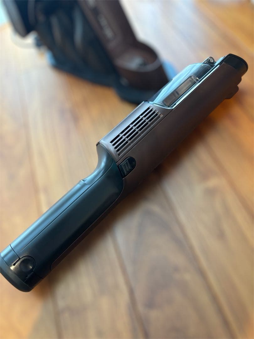 ★週末値下げ★Shark シャーク ハンディクリーナー WV415JBR