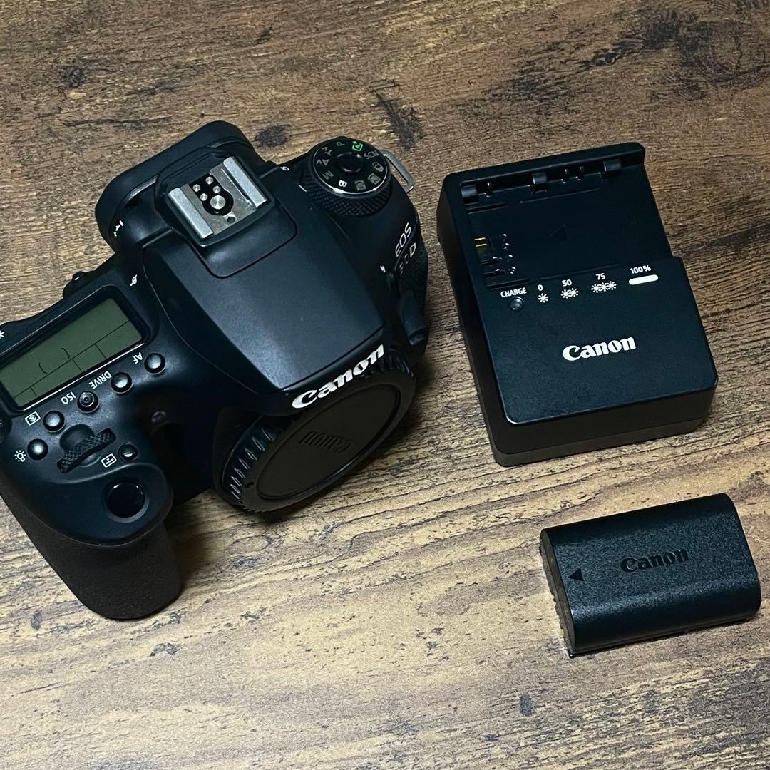 Canon EOS 90D ボディのみ