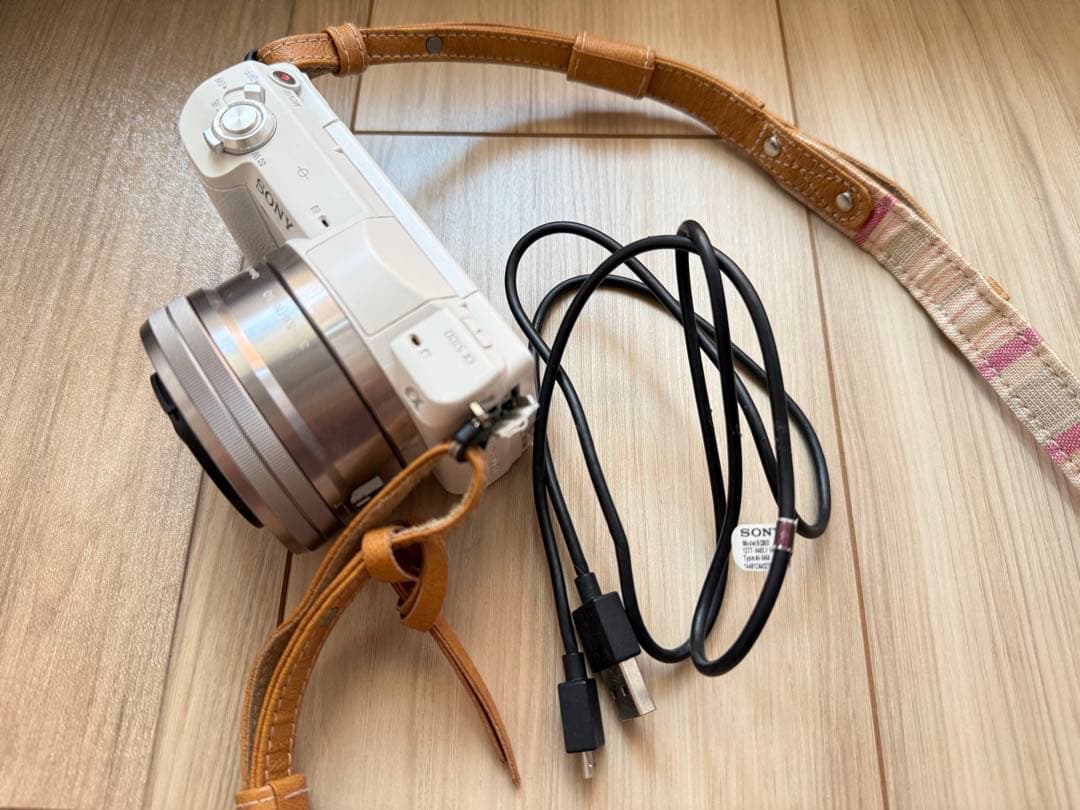 【美品】SONY α5100 ホワイト ミラーレス一眼レフ カメラ α