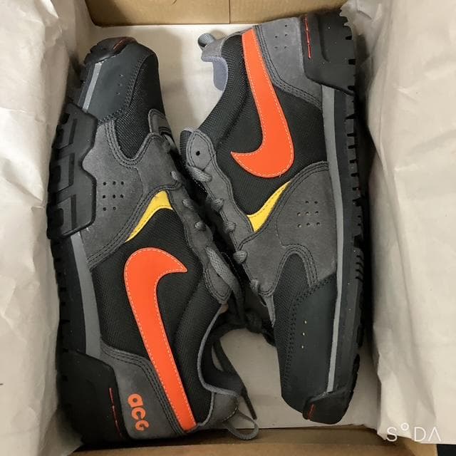 【未使用】NIKE PYROCLAST ACG サイズ27㎝ （プー134）