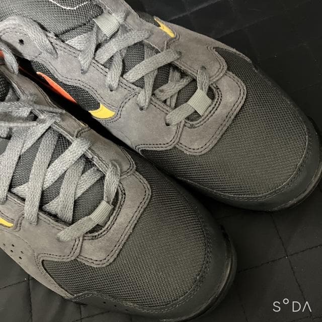 【未使用】NIKE PYROCLAST ACG サイズ27㎝ （プー134）