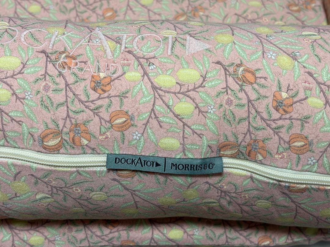 ドッカトット　グランド　ウイリアムモリス　フルーツ柄