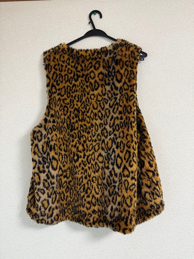 ヒョウ柄ファー風ベスト