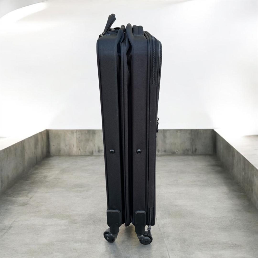 半分の厚みで収納できるソフトキャリーケース (L) 無印良品