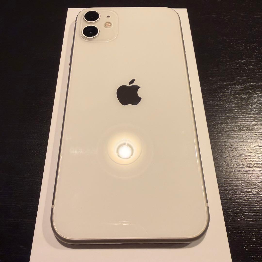 Apple iPhone 11 256GB ホワイト　美品　バッテリー79%