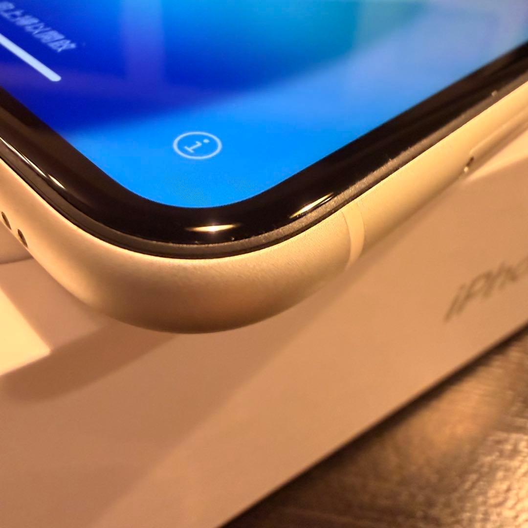 Apple iPhone 11 256GB ホワイト　美品　バッテリー79%