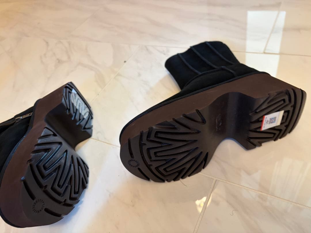 未使用　ugg ブーツ　US5