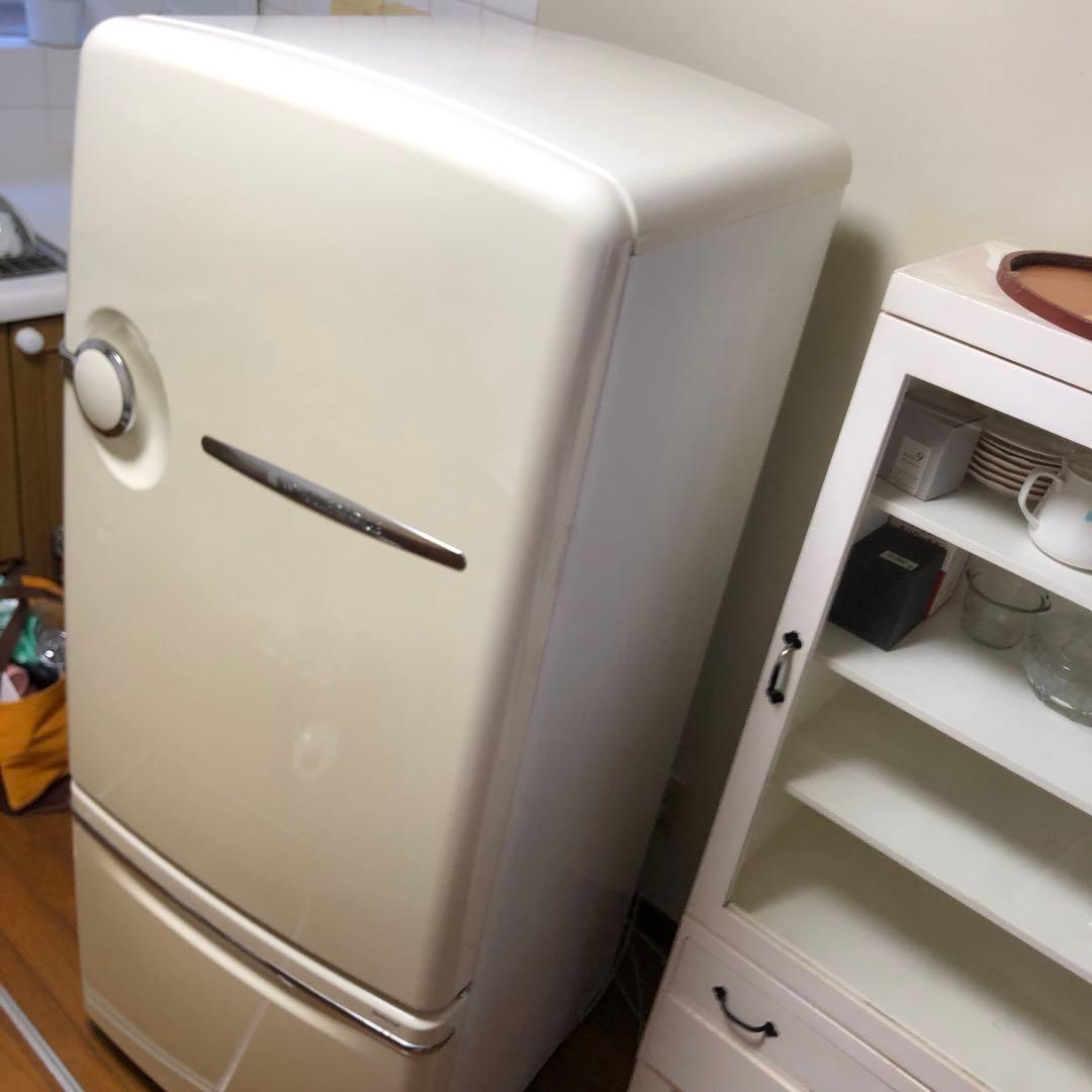 送料込みナショナルWiLL FRIDGE クリームホワイトレトロ冷蔵庫　260l