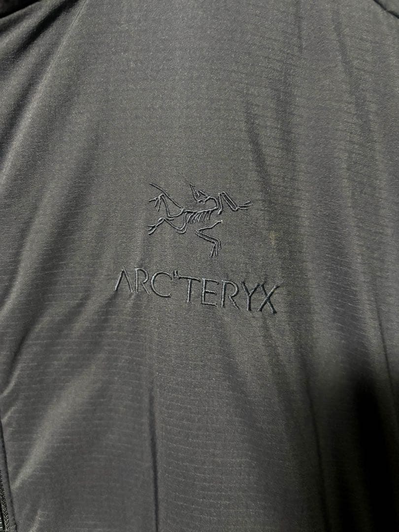 希少ARC’TERYX × BEAMS 別注 Atom AR Hoody アトム