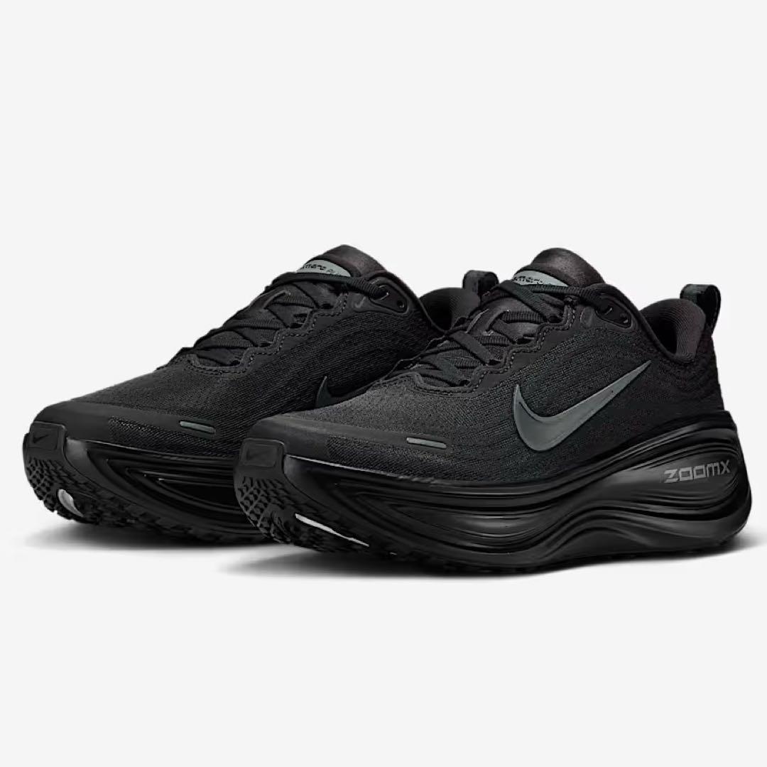 NIKE VOMERO PLUS ボメロプラス　新品未使用　黒　ブラック