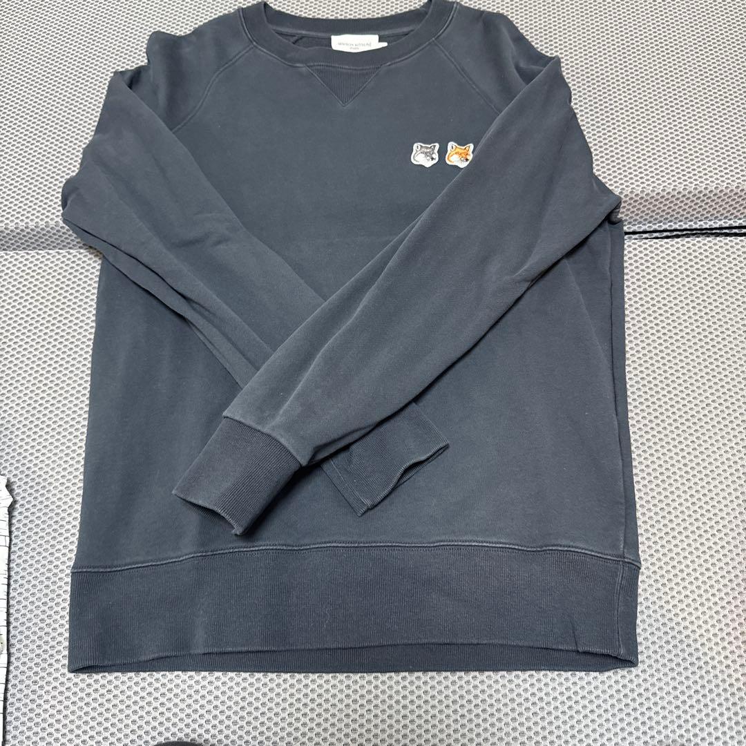 メゾンキツネ　ブラック スウェット