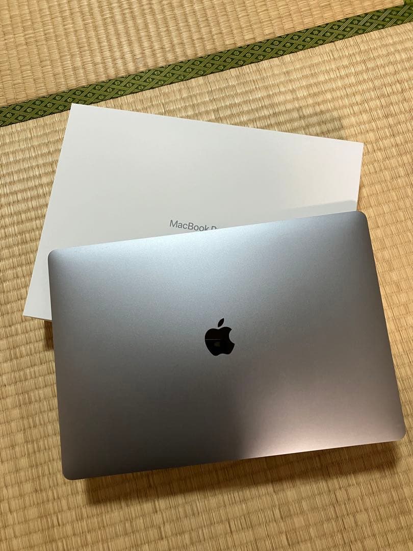 【美品】MacBookPro 16 2019 i7 SSD512GB
