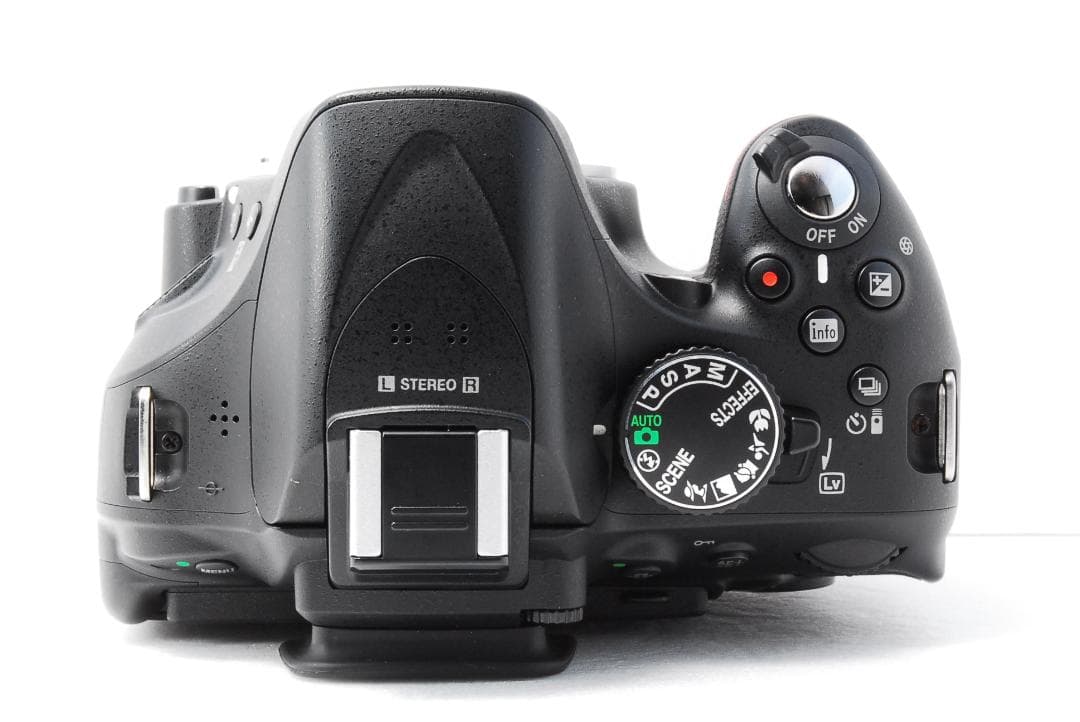 ❣️初心者おすすめ❣️ Nikon D5200 デジタル一眼レフ スマホ転送OK