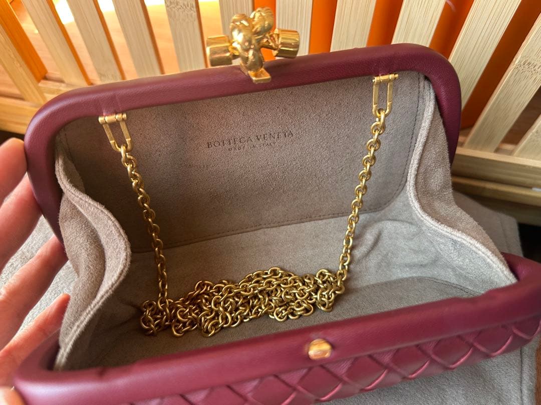 Bottega Veneta バーガンディ ポーチ※斜め掛けチェーン付き未使用