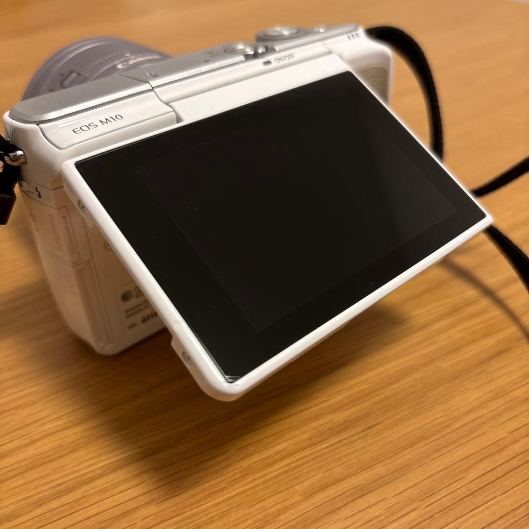 SALE【保証書付き】Canon EOS M10 ミラーレスカメラ15-45mm