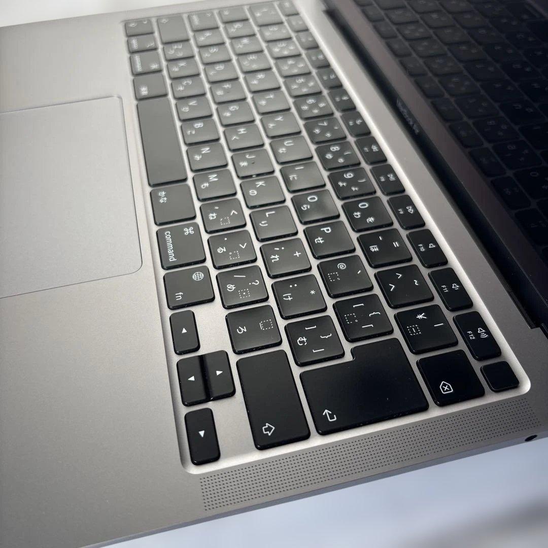 美品 Apple MacBook Air 13.3インチ (M1, 2020)