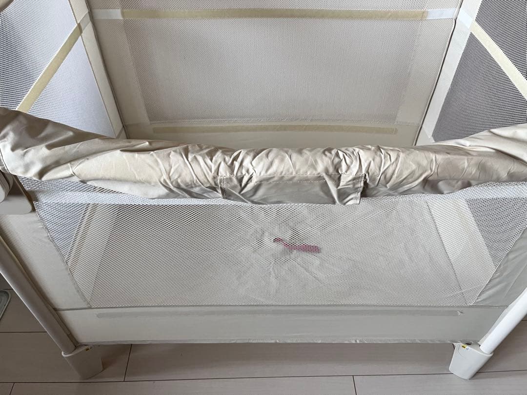 アップリカ ココネルエアー ベビー ベッド ミルクホワイト ベビーサークル 寝具