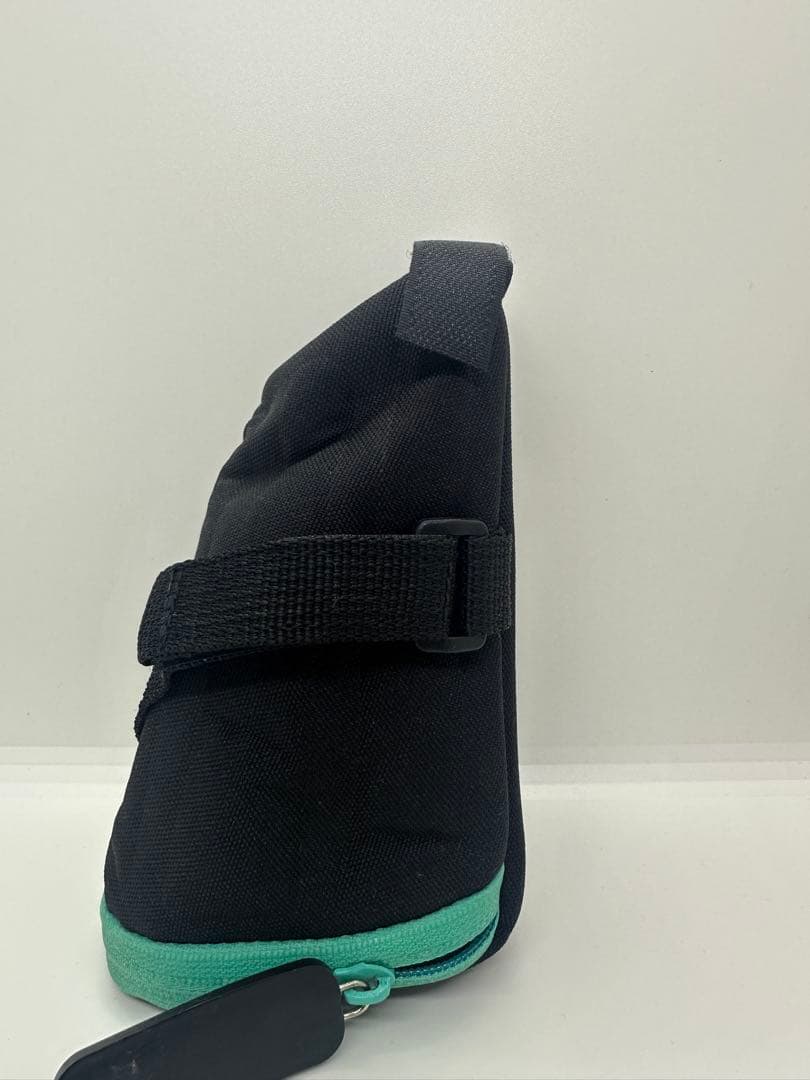 Bianchi カーボンボトルケージ2個・サドルバック・ボルトセット チェレステ