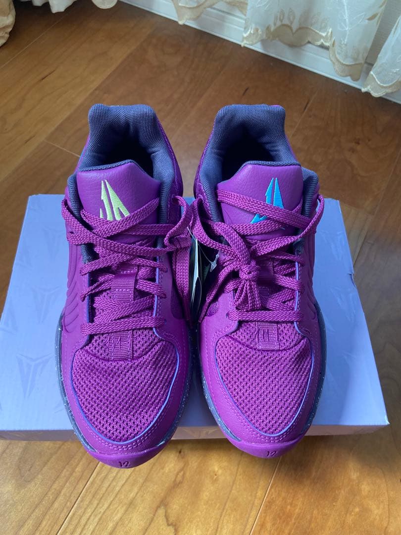 バスケットボールシューズ パープル　ジャ2