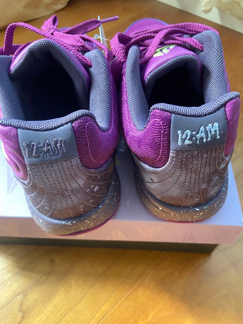 バスケットボールシューズ パープル　ジャ2