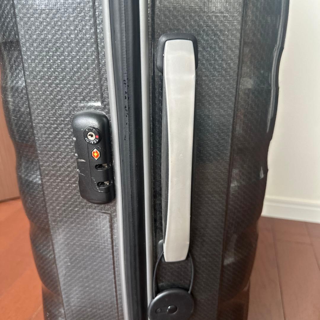 美品　サムソナイトの大型軽量スーツケース