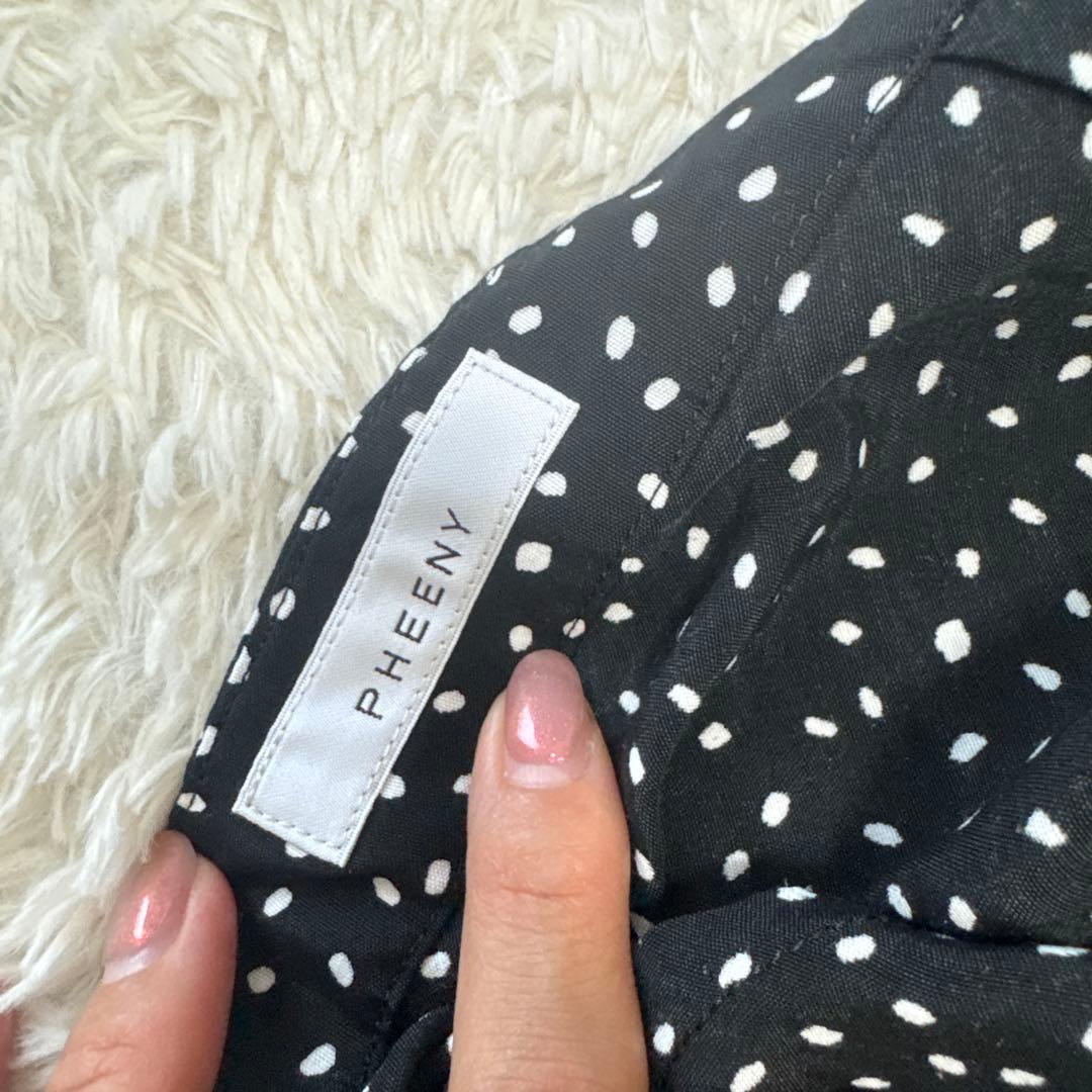 PRADA ネイビー カーディガン スカートセット