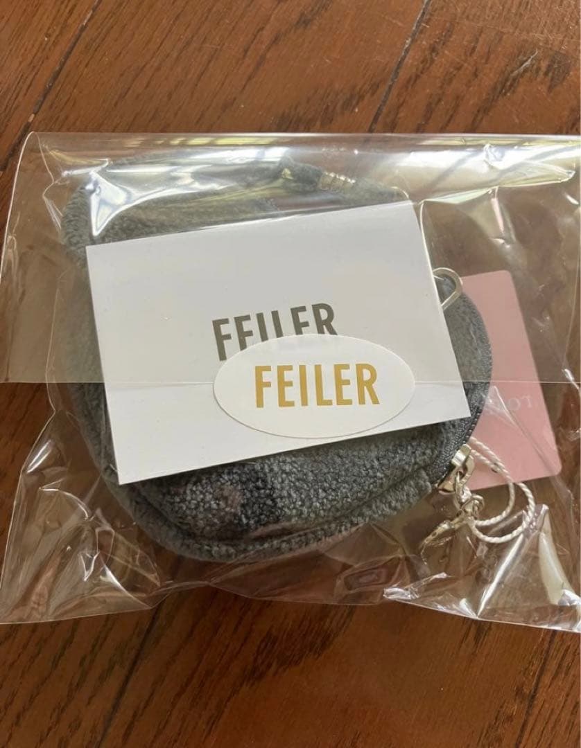 【新品未使用】フェイラー　ラブラリーハート　ハート型ポーチ　グレー