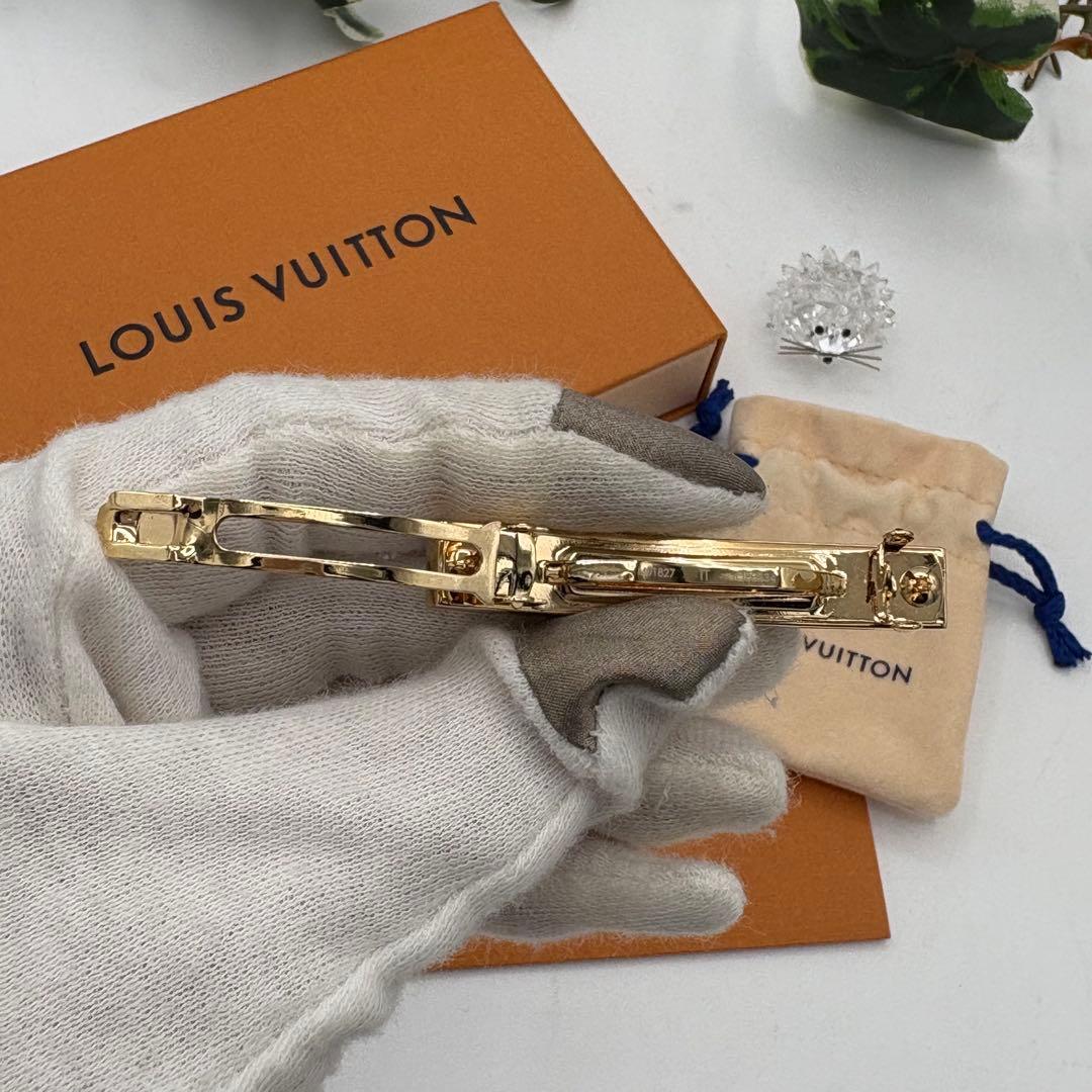 バレッタ ナノグラム モノグラムフラワー エナメル ヘアクリップ