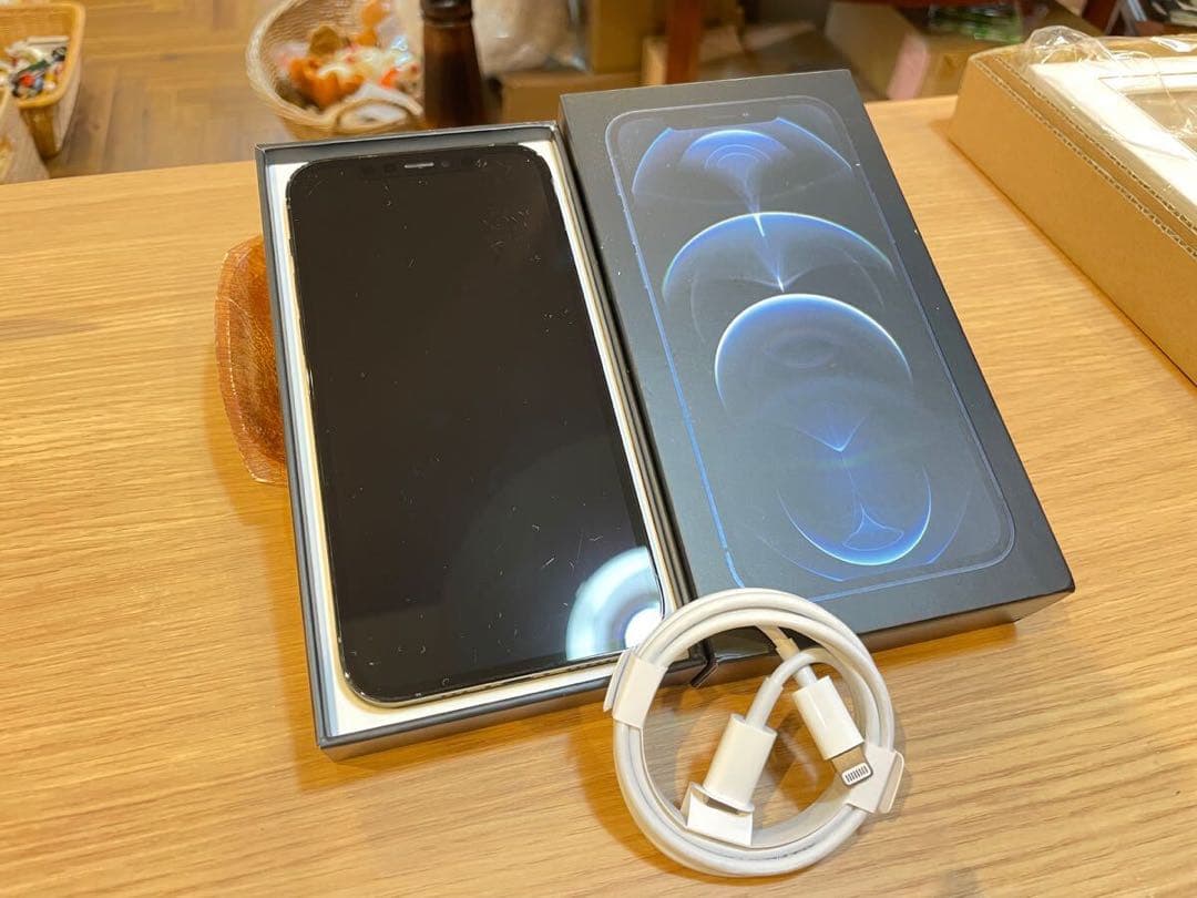 C5033【アップル】 iPhone12pro 256GB SIMフリー