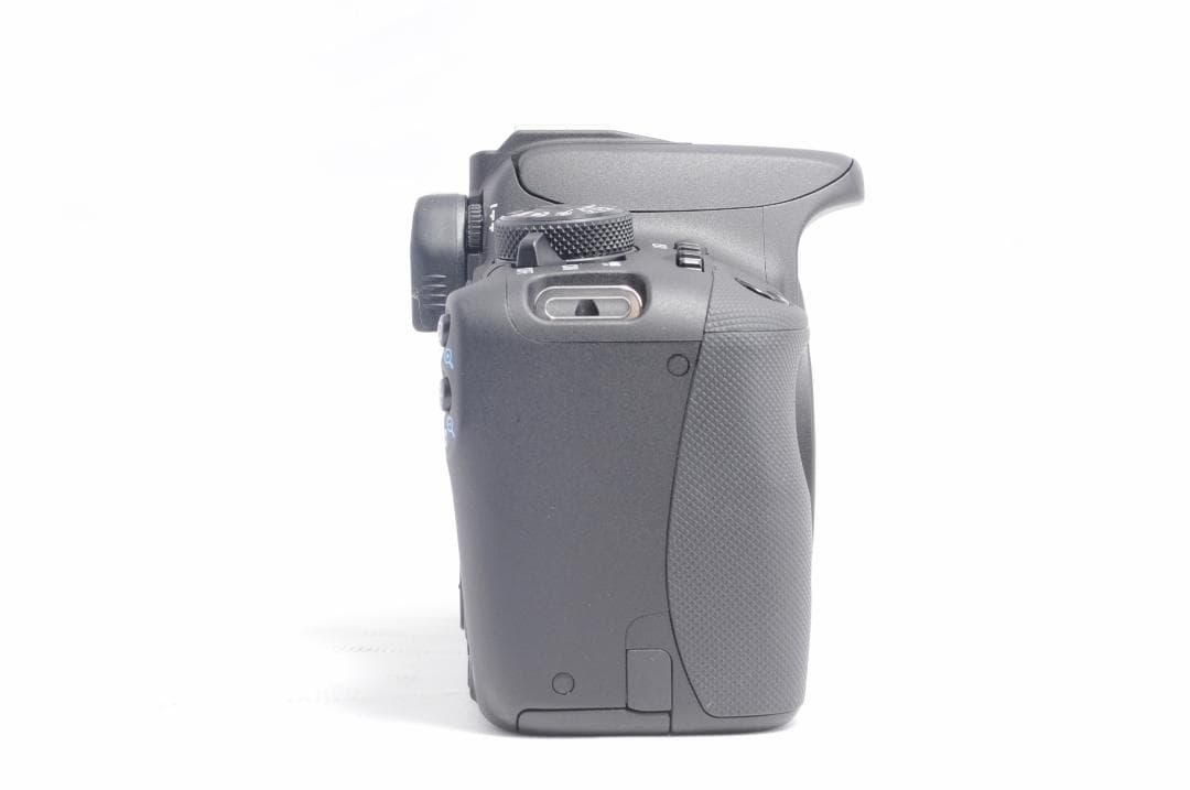 Canon Kiss X7✨一眼レフカメラ　スマホ転送　ダブルズームキット　軽量