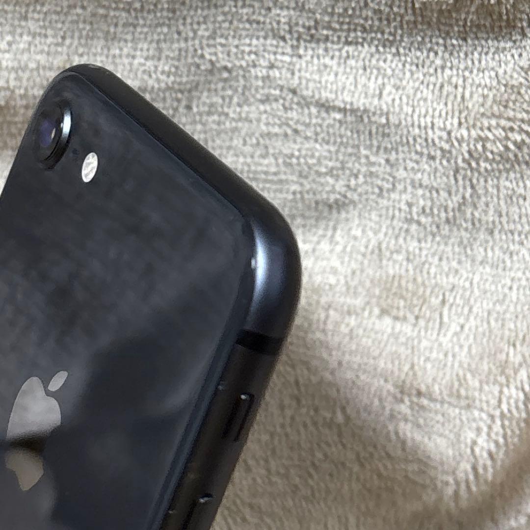 【中古】Apple iPhone 8 スペースグレー 本体【64G】82%