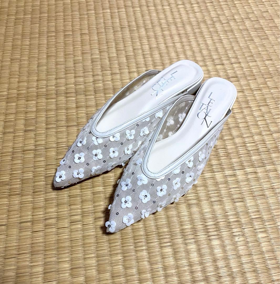 ポインテッドフラワースパンコールミュール ホワイト LL