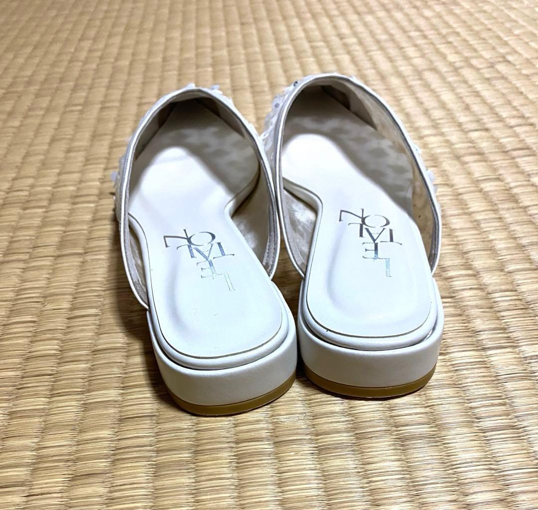 ポインテッドフラワースパンコールミュール ホワイト LL