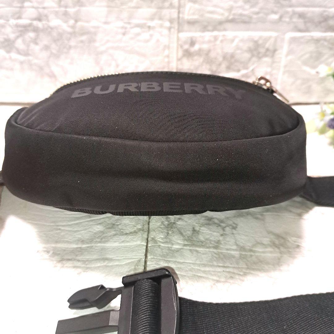 ✨️超美品✨️素敵✨️BURBERRY バーバリー　ボディバッグ　黒
