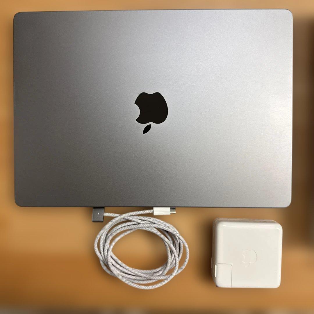 MacBook pro M2 pro MPHE3J/A Office搭載