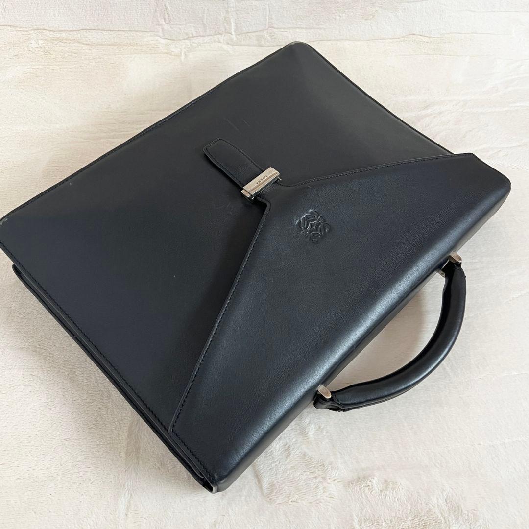 ロエベ　 ビジネスバッグ ブリーフケース ハンドバッグ 　レザー　ブラック