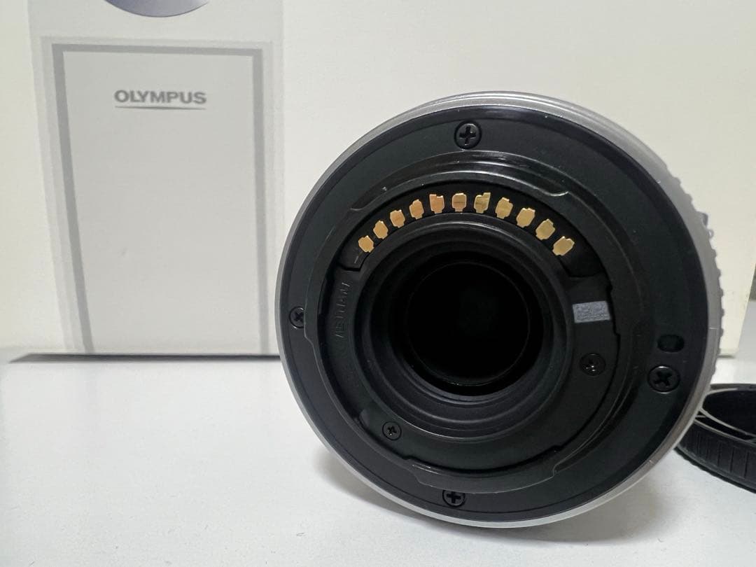 OLYMPUS E-PL9 レンズ付き【本日限定価格】