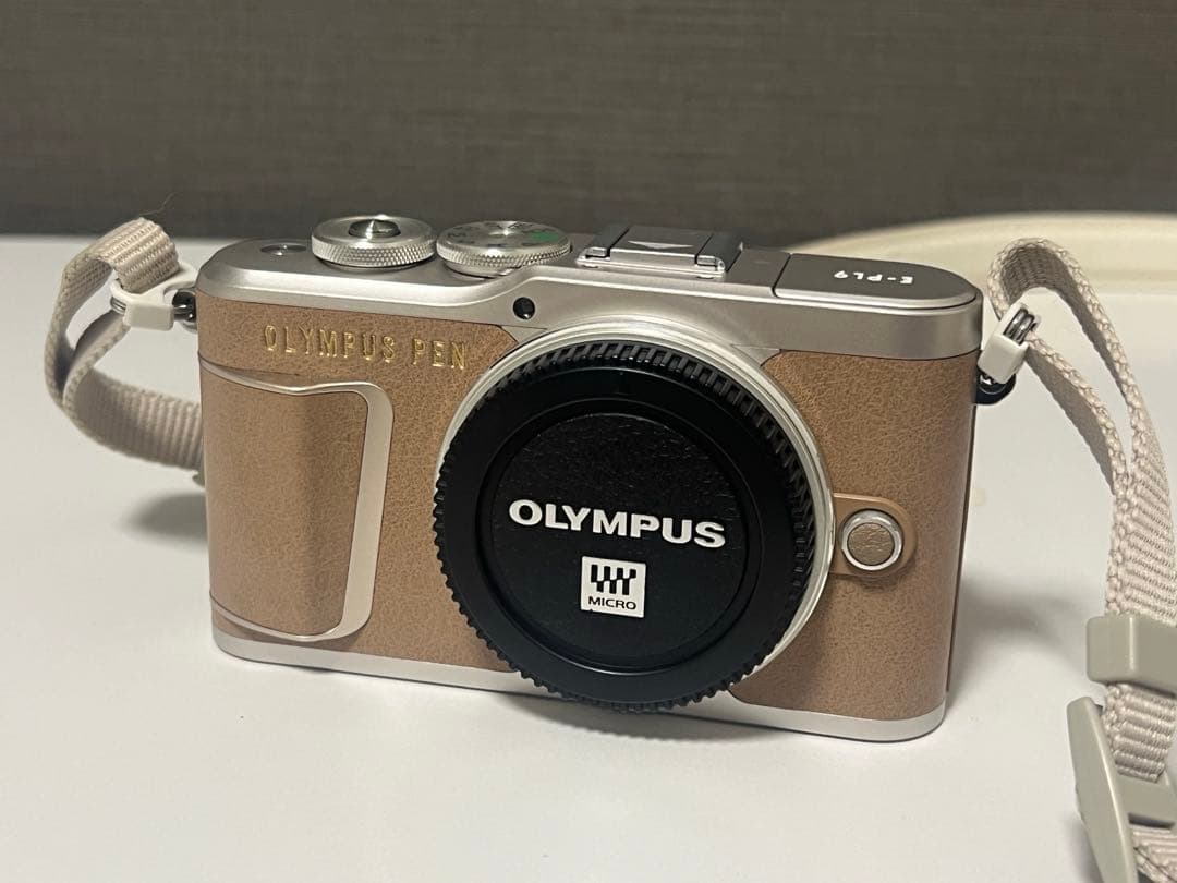 OLYMPUS E-PL9 レンズ付き【本日限定価格】