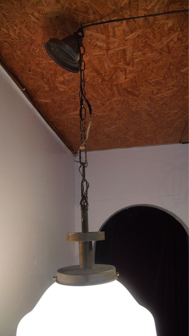 【アンティーク】乳白ガラス　ペンダントライト　イギリス　フランス　洋館