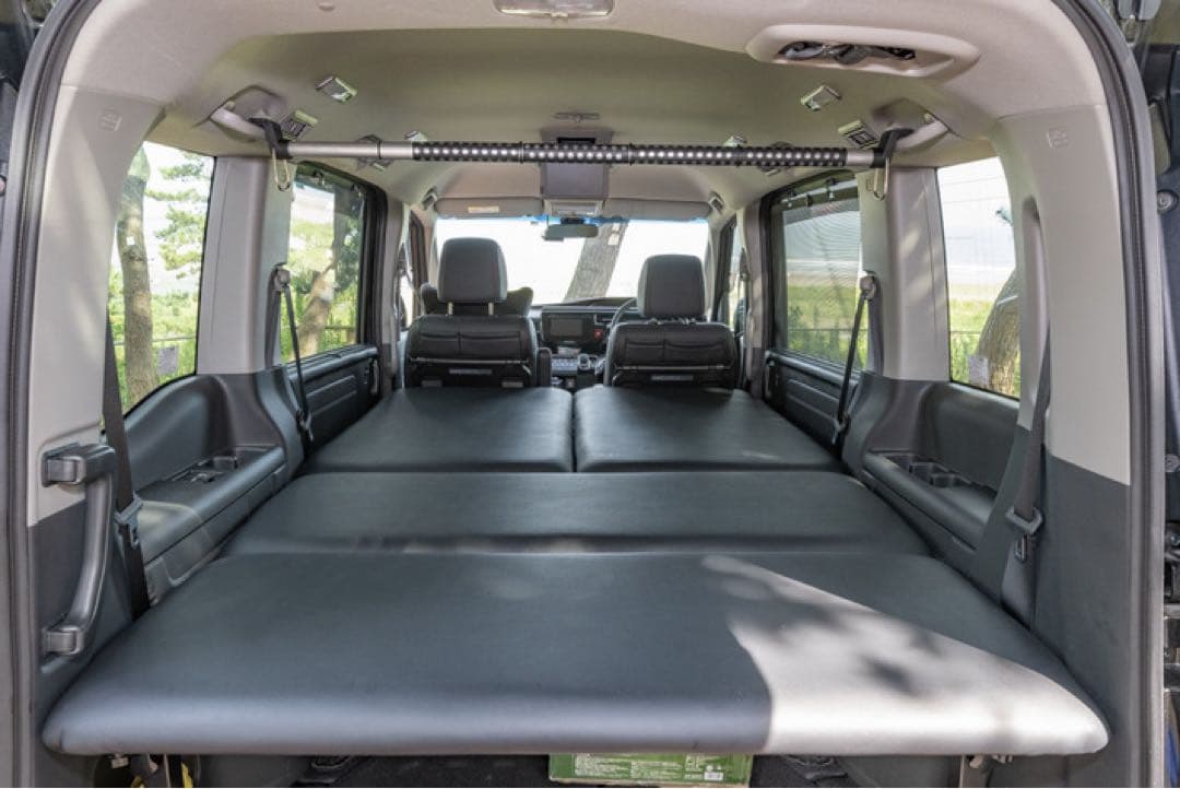 美品 ステップワゴンRP1からRP5 MGR製 ベッドキット　レザー40mm