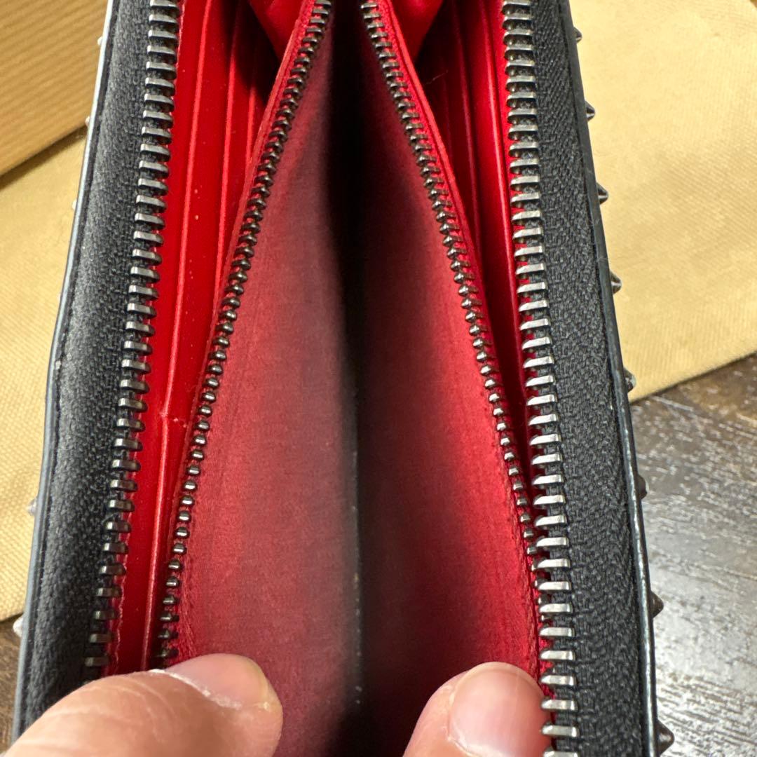 Christian Louboutin スタッズ長財布 ルブタン