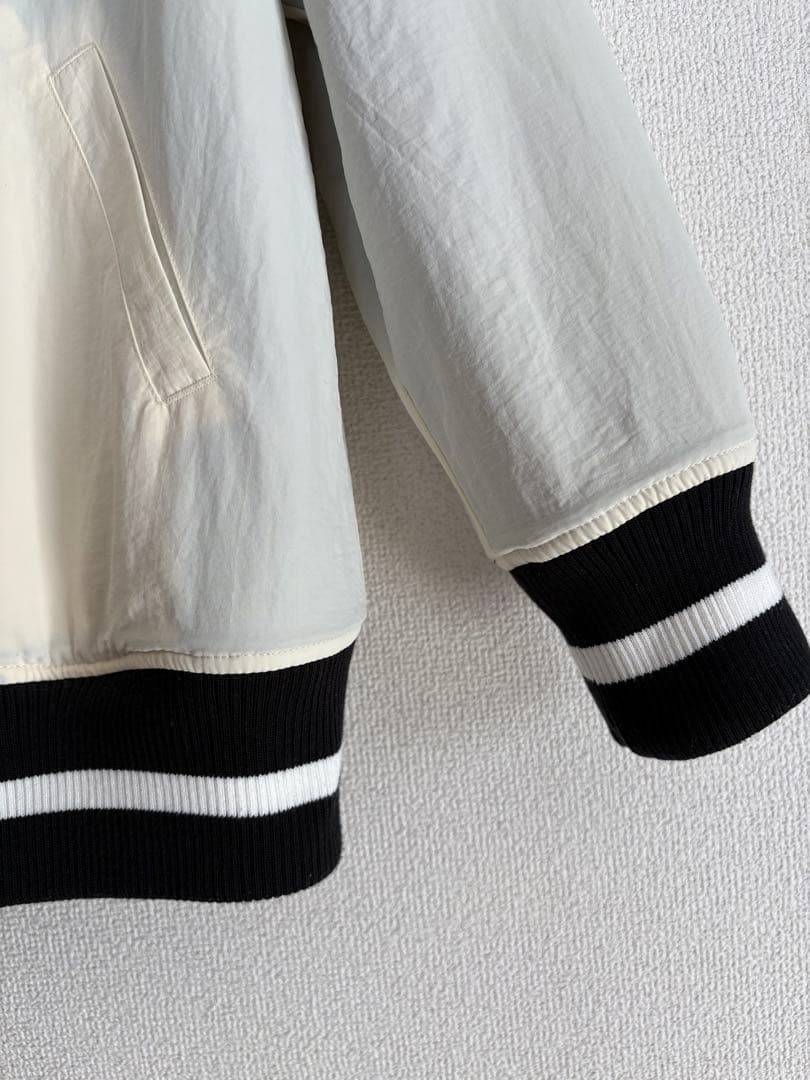 ANIECA【アニーカ】リバーシブルスタジャン・刺繍入り