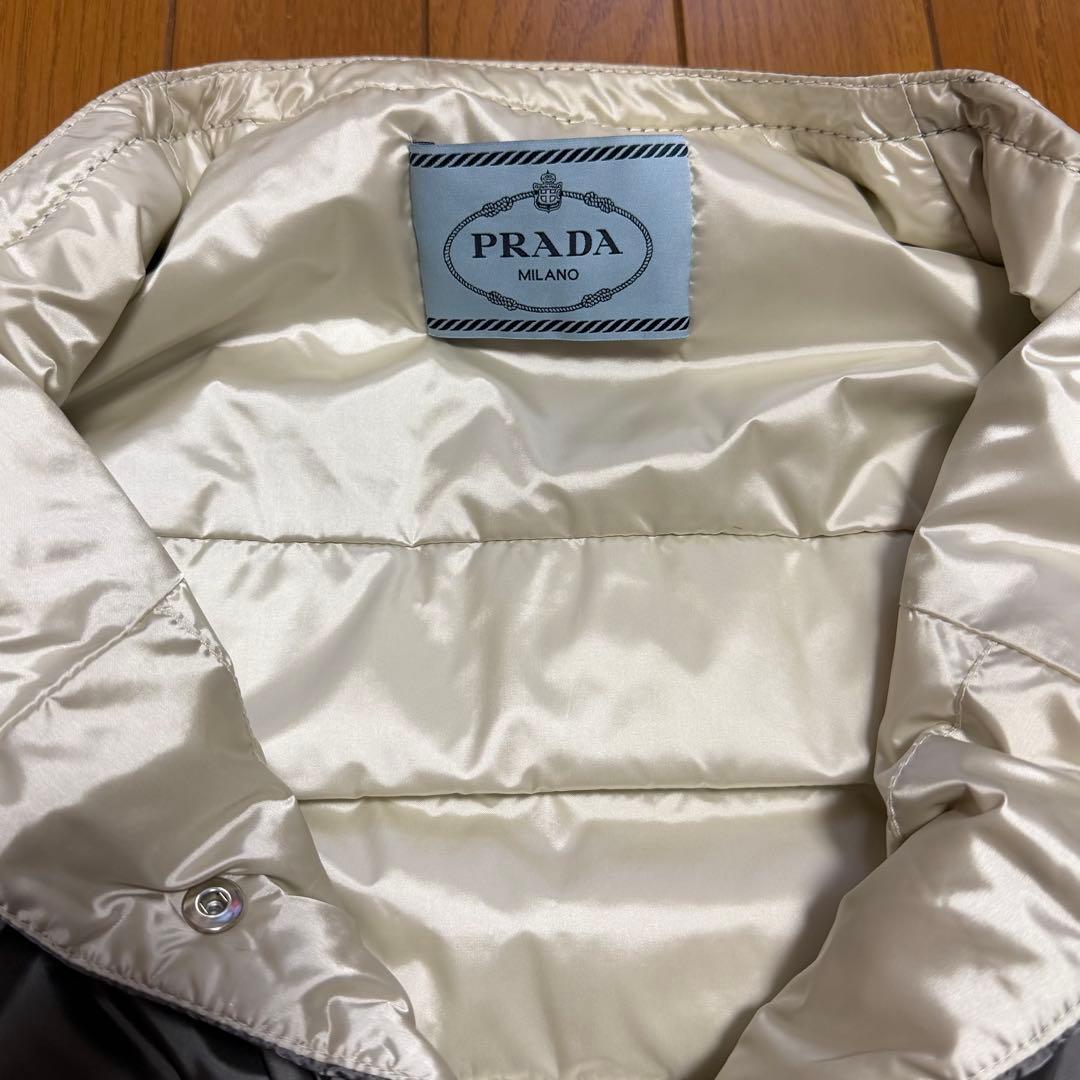 ※te※PRADA　アウター　ダウン