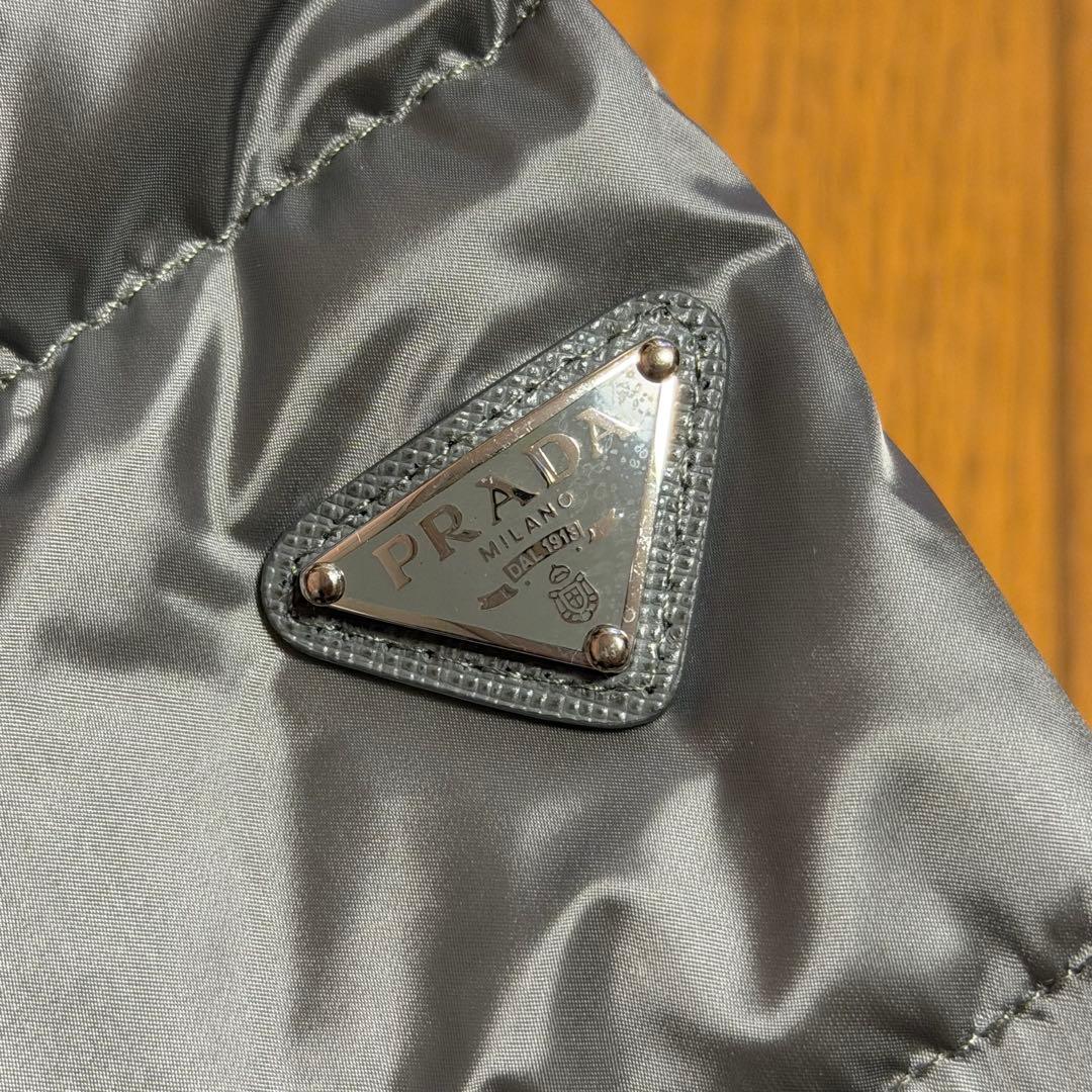 ※te※PRADA　アウター　ダウン