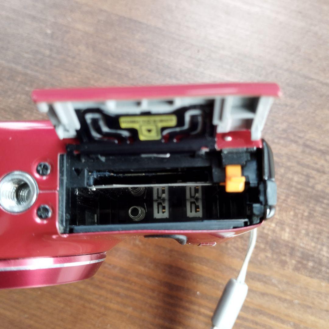 Fujifilm FinePix F550EXR レッド