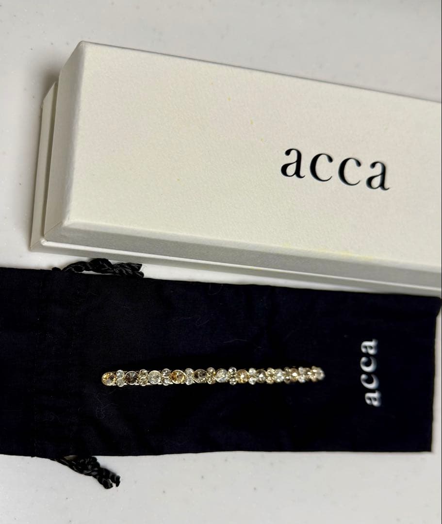 【新品・未使用】 acca ベリーバレッタ　グレージュ　袋・箱付き