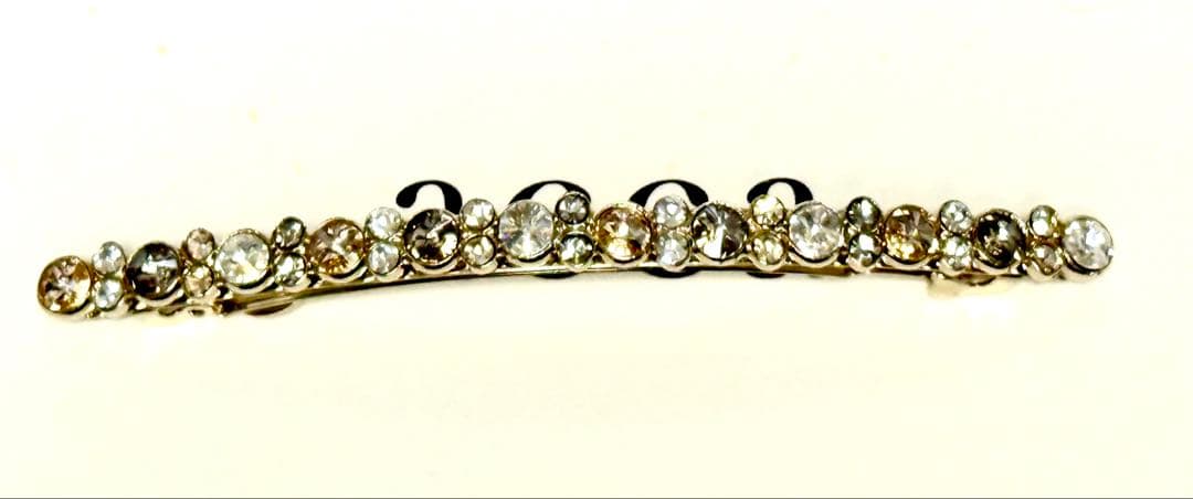 【新品・未使用】 acca ベリーバレッタ　グレージュ　袋・箱付き