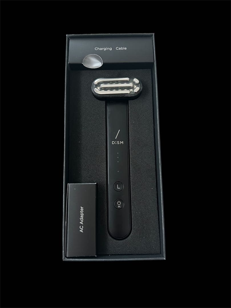 【美品】【岩田剛典アンバサダー】DISM 美顔器 医師監修 1台8役　正規品