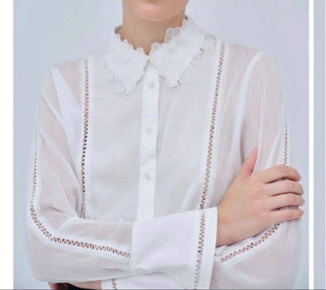トップス laubeblanc OrchidEmbroideredCollarShirt