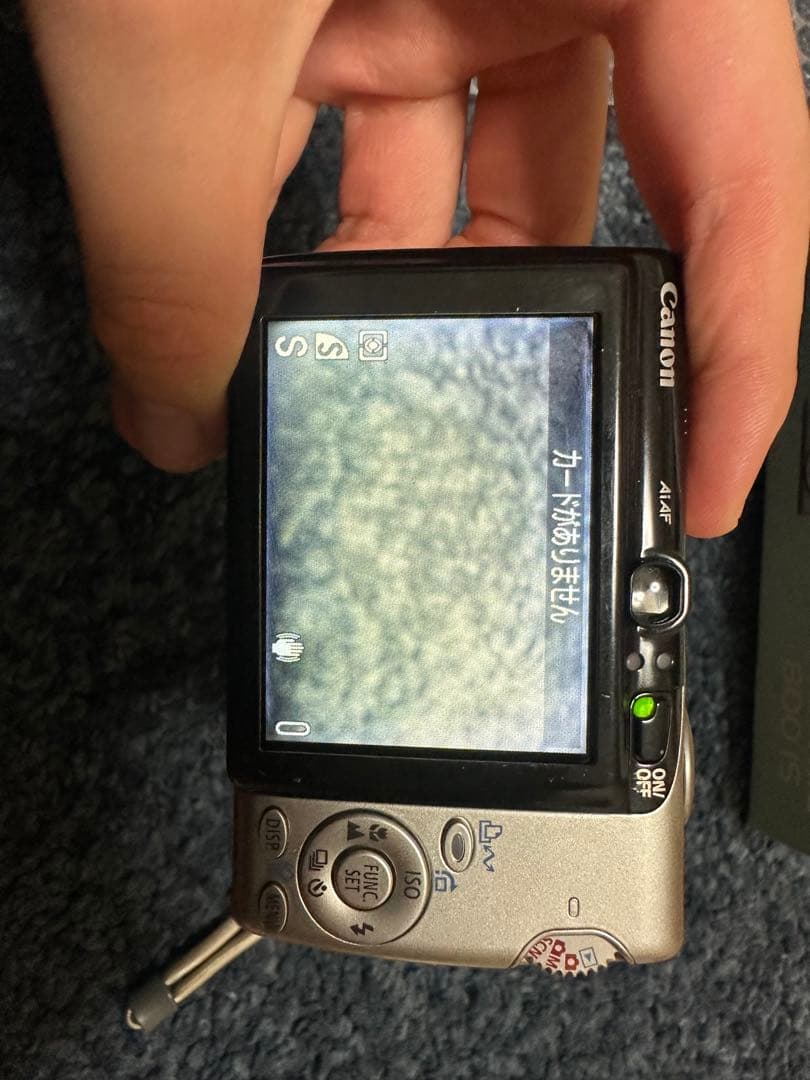 Canon IXY DIGITAL 800IS 本体と付属品